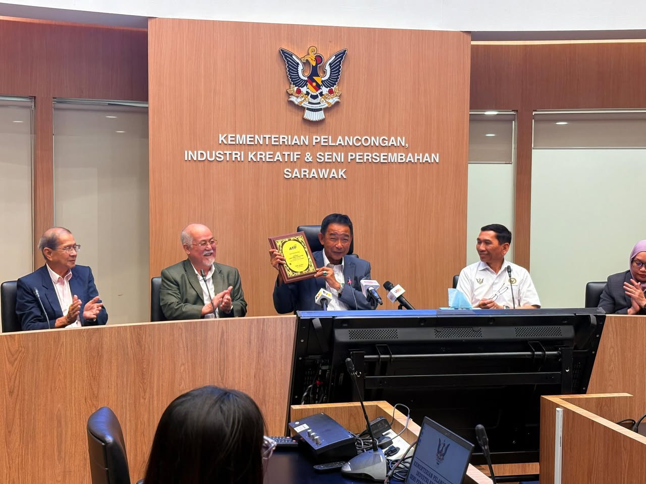 Edisi Ukas Image